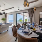 Levant For 10 People Near Opatija With Jacuzzi & Sea View 빌라