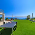 Levant For 10 People Near Opatija With Jacuzzi & Sea View 빌라 *