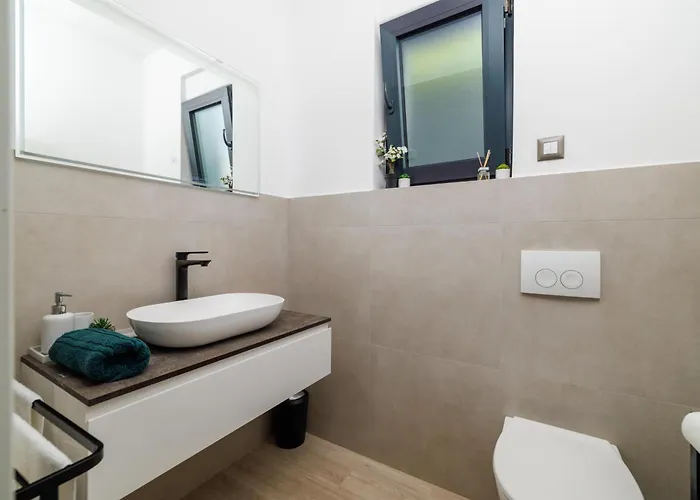Villa Levant For 10 People Near Opatija With Jacuzzi & Sea View Mošćenička Draga