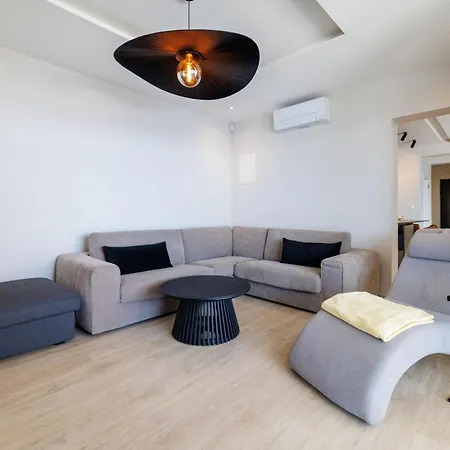 Levant For 10 People Near Opatija With Jacuzzi & Sea View