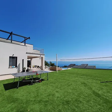 Levant For 10 People Near Opatija With Jacuzzi & Sea View