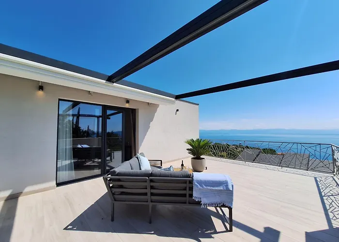 빌라 Levant For 10 People Near Opatija With Jacuzzi & Sea View *