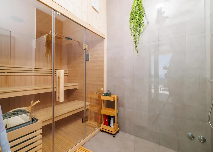 Levant For 10 People Near Opatija With Jacuzzi & Sea View Mošćenička Draga