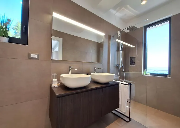 Levant For 10 People Near Opatija With Jacuzzi & Sea View *