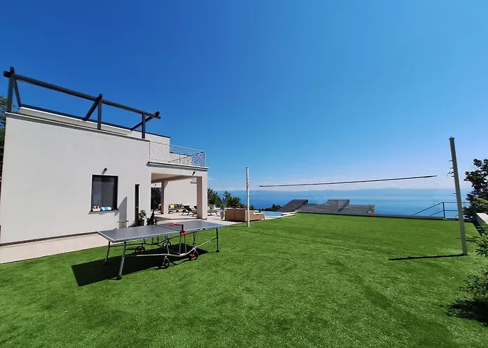 Levant For 10 People Near Opatija With Jacuzzi & Sea View