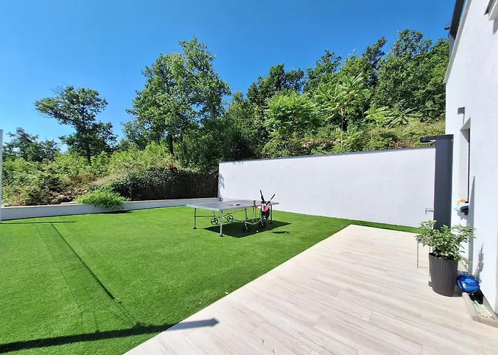 Levant For 10 People Near Opatija With Jacuzzi & Sea View Villa